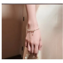Sweet Korean Imitation Pearl Link Chain Bracelet For Women Girl Elegant Charm Crystal Bowknot Bow Jewelry Female Party Gifts